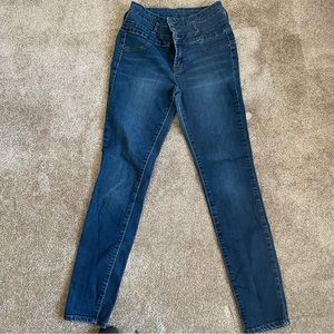 refuge Women’s Dark Wash High Waisted 3 Button Fly Jegging Skinny jeans